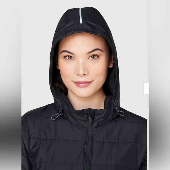 Push FWD Women's Primaloft Training Jacket in Black sized Small - Picture 5 of 14